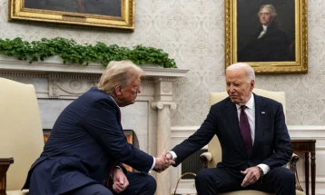 Trump promises Biden 'smooth' transition in White House meeting