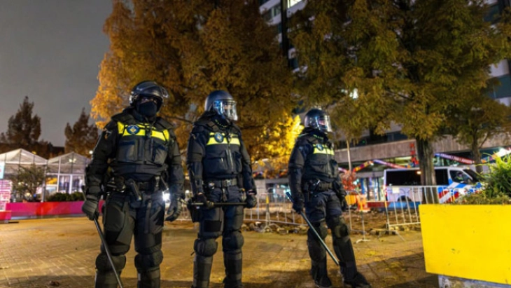 Policia e Holandës ka arrestuar 281 persona në protestën e ndaluar propalestineze