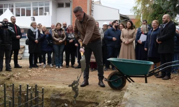 Почна надоградбата на училиштето „Ацо Шопов“ во населбата Радишани