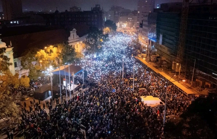 Thousands protest in Slovakia against Premier Fico's government