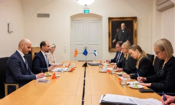 Minister Murtezani meets Finland’s Foreign Minister Valtonen 