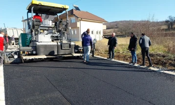 Асфалтирани три улици во населбата Пролет во Делчево