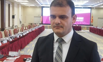 Очекуваме и работиме правосудството повторно да застане на здрави нозе, вели заменик министерот за првада Деребан