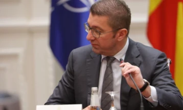 Mickoski: Punëdhënësit dhe punëtorët duhet të harmonizohen rreth pagës minimale, Qeveria do ta pranojë atë që do të dakordohen