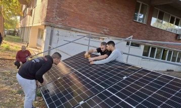 Тренинг центар за инсталација на фотоволтаични системи добија учениците во СОУ „Гошо Викентиев“ - Кочани