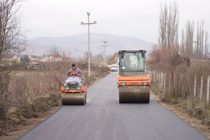 Почна санацијата на патот кон кумановското село Режановце