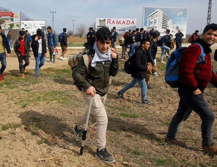 Turqia përgatit plan për kthimin e refugjatëve sirianë