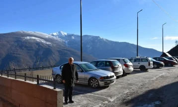 Жителите на село Горно Косоврасти за првпат добија паркинг простор 