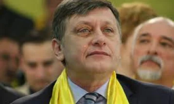 Крин Антонеску ќе биде кандидатот за претседател на Романија од проевропската коалиција