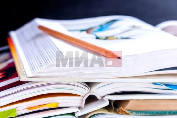 Janevska: Schoolchildren to have textbooks this September