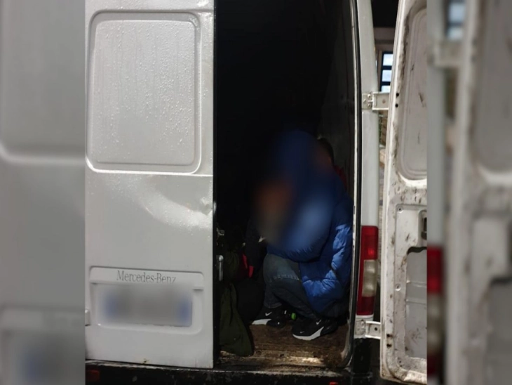 Police find ten migrants in cargo vehicles at Bogorodica border crossing