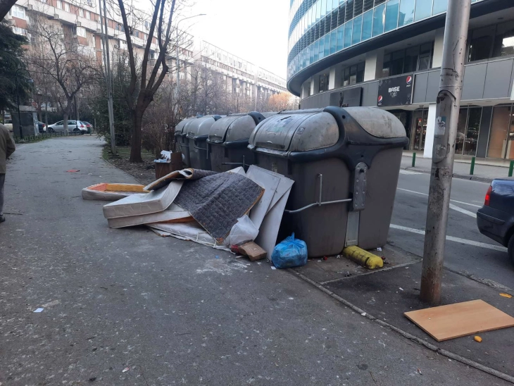 NP Higjiena komunale Shkup mënjanoi 45 metra kub mbeturina të vendosura në mënyrë të parregullt në Qendër, Gazi Babë dhe Çair