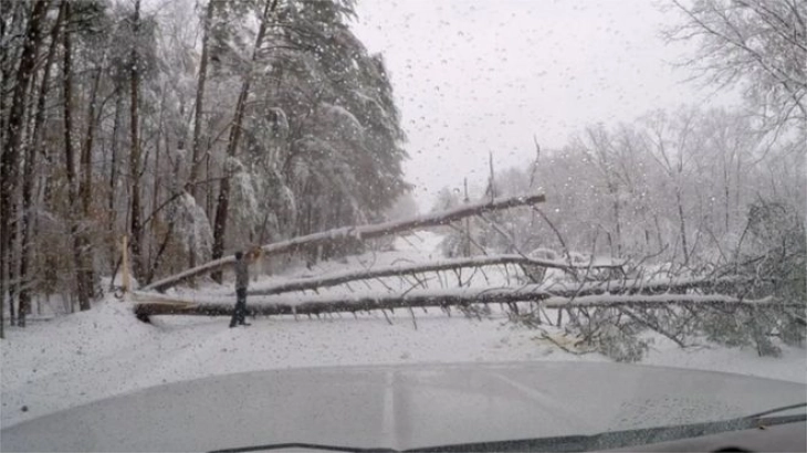 Severe winter storm hits large parts of United States