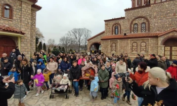 Бадникова поворка во Велес