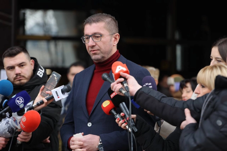 Mickoski: Është mirë të kemi fqinj të cilët kanë qeveri të qëndrueshme politike