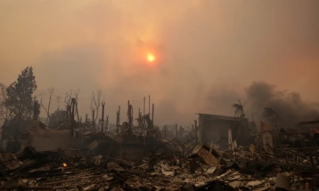 Të paktën pesë viktima në zjarret rreth Los Anxhelosit