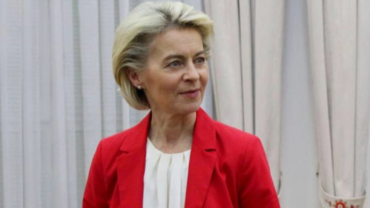 Von der Leyen returns home after pneumonia hospitalization