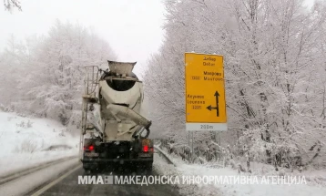 Ministria e Transportit: NP Rrugët e Maqedonisë në vazhdimësi e ndjek situatën në rrugët shtetërore dhe reagojnë në mënyrë adekuate me gjithë mekanizmin në teren