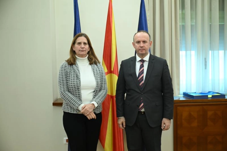 Takim i Gashit me ambasadoren greke, Sofija Fillipidu