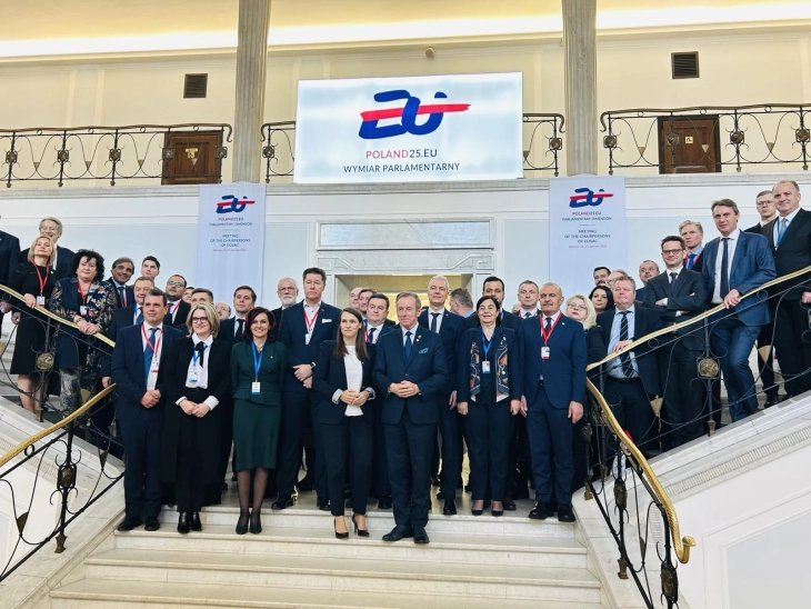 Здравковски на конференција на ЕУ-КОСАК во Варшава