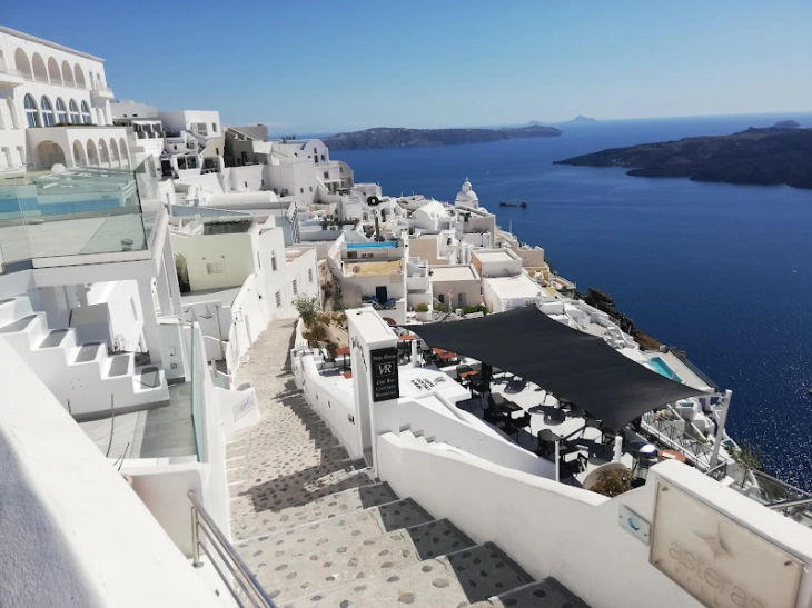 Në Santorini pa tërmete të forta gjatë natës, Micotakisi shpreh optimizëm të matur