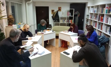 Осум романи ја продолжуваат трката за „Роман на годината“