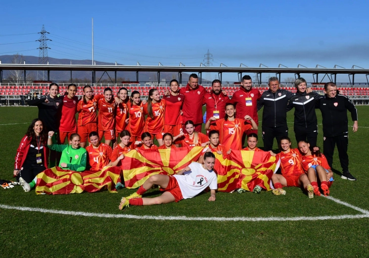 У17: Македонските фудбалерки со убедлив триумф стартуваа во Лига Б