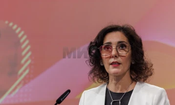 Labib: Barazia gjinore është po aq e natyrshme sa ajri që thithim