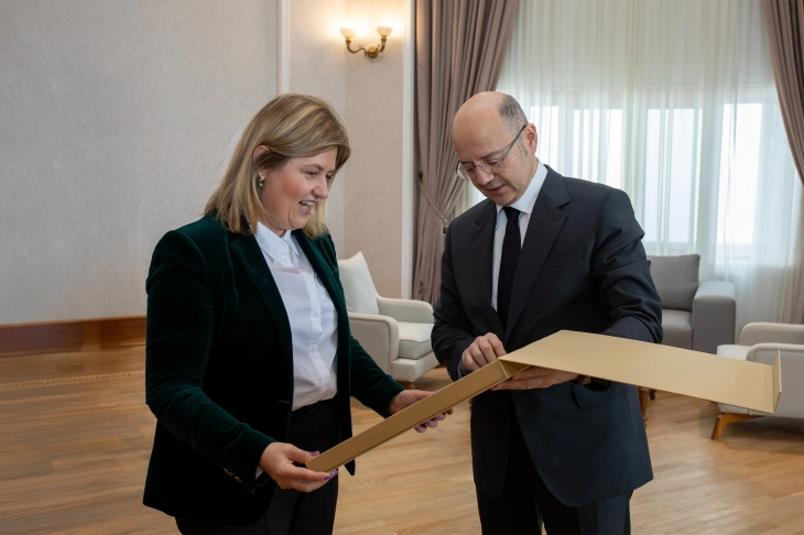 Takim Bozhinovska-Shahbazov në Baku: Maqedonia një qendër e rëndësishme tranziti për gaz deri në Evropë