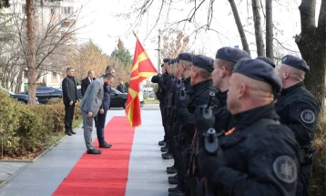 Mickoski, Toshkovski dhe Ageler në Qendrën për trajnim të MPB-së në Idrizovë