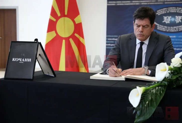 Рокас: Тука сме со поддршка како ваши партнери од првиот миг, да се поддржуваме меѓусебе во вакви тешки мигови