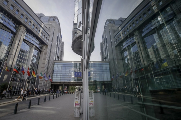 European Parliament groups clinch deal on new commissioners