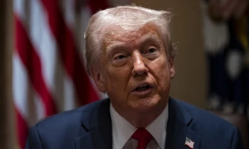 Trump defends his staff after journalist included in top secret chat