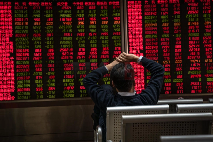 По најавата на новите царини на Трамп, паѓаат акциите на повеќе светски автопроизводители