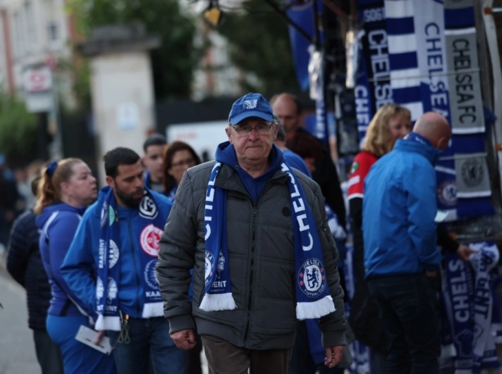 Tifozët e Çellsit kërkojnë hetim kundër pronarit Boli