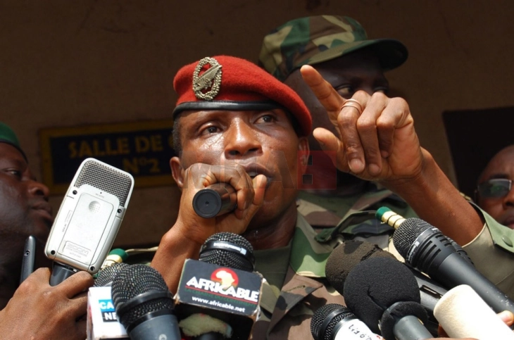 Ish-diktatori i Guinesë falet për masakrën e vitit 2009