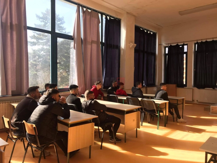 Janevska: Shkollat ​​janë të sigurta, fëmijët janë të sigurt