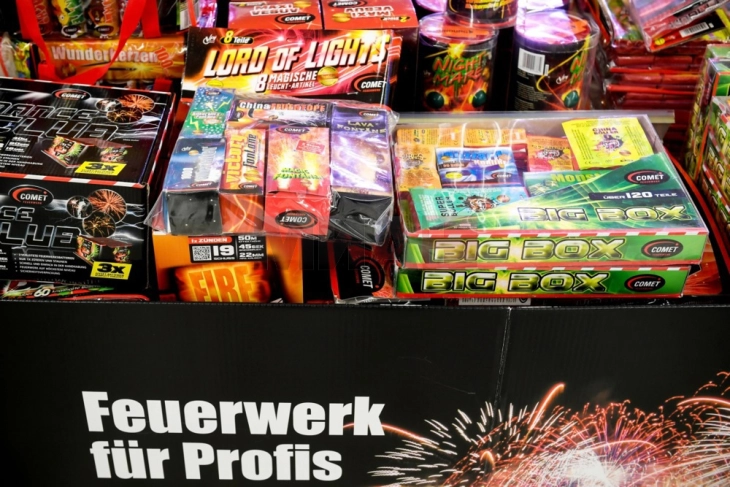 Propozim ndryshimi  për ndalimin e lëndëve piroteknike në ambiente të mbyllura kaloi në Komisionin Parlamentar për Mbrojtje dhe Siguri