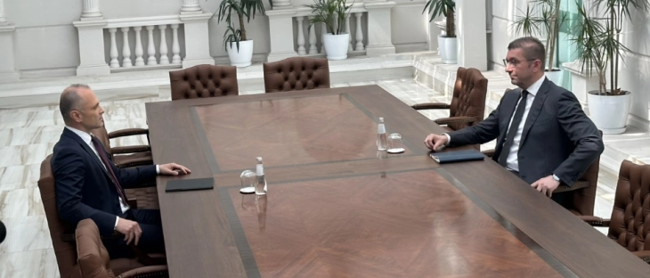 Filipche ahead of talks with Mickoski: I expect a constructive discussion, meeting has no ethnic dimension