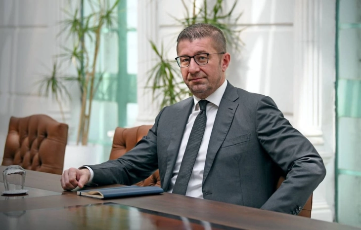 Mickoski on meeting with Filipche: Responsibility, wisdom, honesty are more than necessary for Macedonia