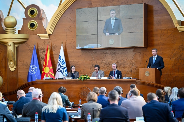 Мицкоски на ПС НАТО: Да се размисли за механизми со што нема да се дозволи билатералните спорови да бидат пречка во остварувањето на колективната цел