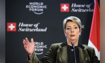 Presidentja e Zvicrës: Vendosja e tarifave nga SHBA-ja është thirrje për zgjim