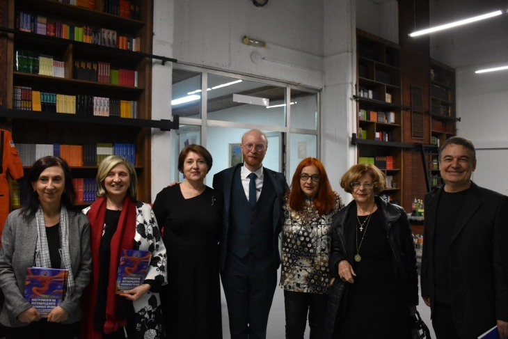 Мојсова-Чепишевска: Конечно и ѕвездите зборуваат на македонски