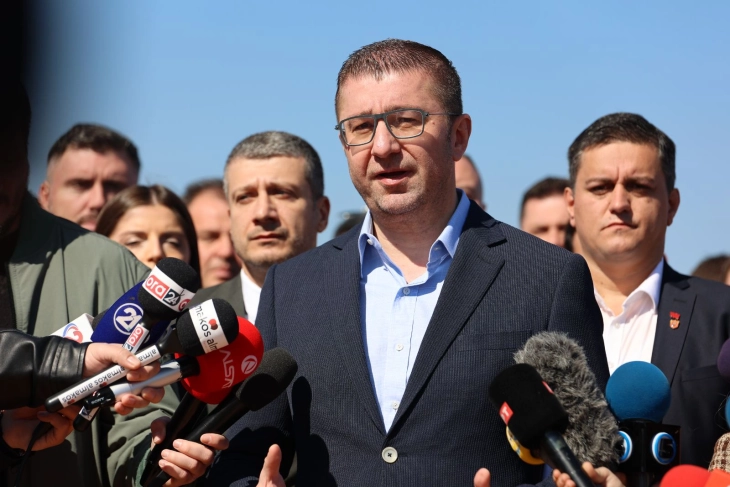 Премиерот Мицкоски во посета на Општина Тетово