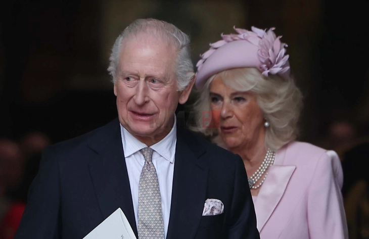 Кралот и кралицата на Британија во државна посета на Италија