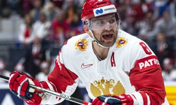 Ovechkin breaks NHL scoring record with 895th goal for Capitals