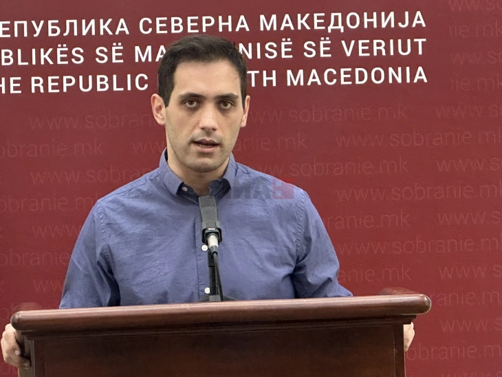 Цената за новите простории на Левица е постигната во деловни преговори со банката, вели портпаролот и пратеник Миценовиќ