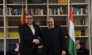 Minister Minchev meets with Hungarian Ambassador András Klein
