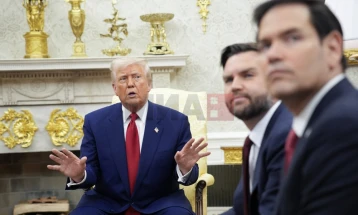 Trampi e përsëriti deklaratën se do të ishte më mirë që SHBA-ja ta kontrollojë Gazën