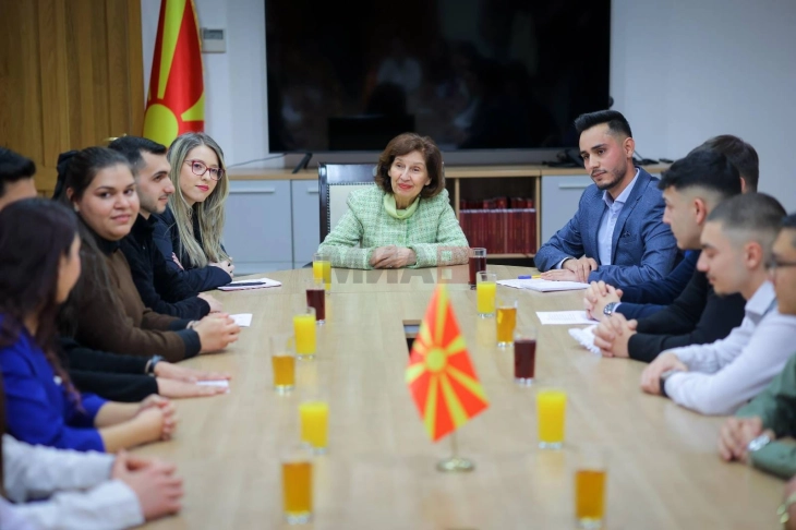 Në Kabinetin e Presidentes Siljanovska-Davkova u mbajt debat me temë 